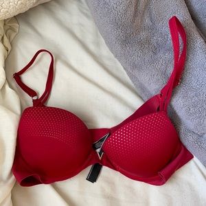 RED VS VERY SEXY PUSH UP BRA 32A